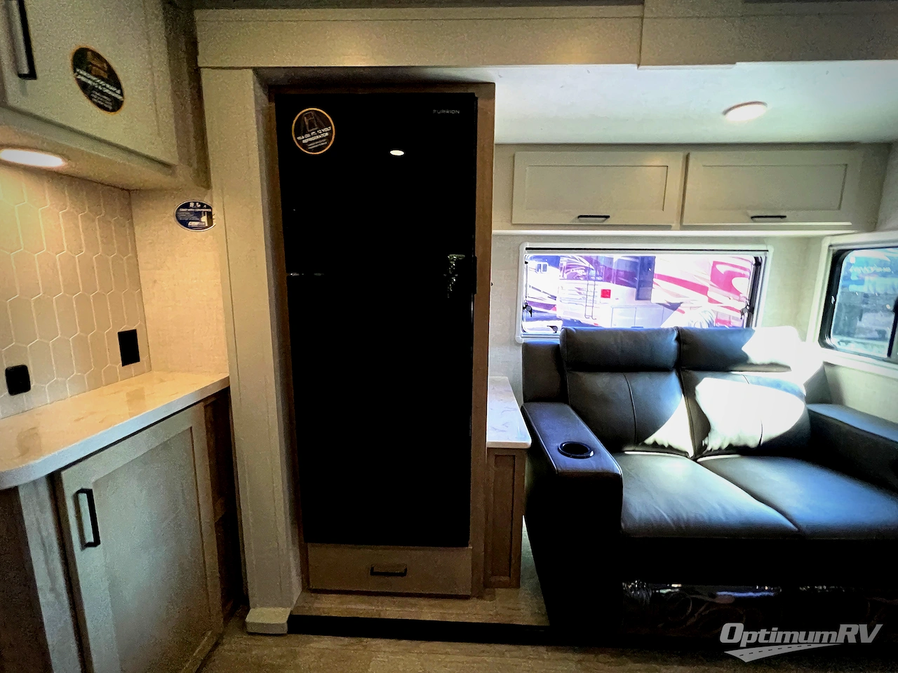 2027 Ember Touring Edition 2200ETL Photo 12