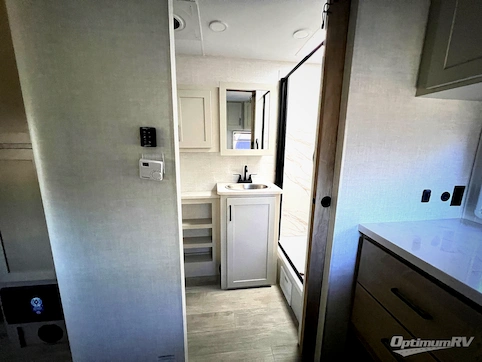 2026 Ember Touring Edition 2300MLL RV Photo 4