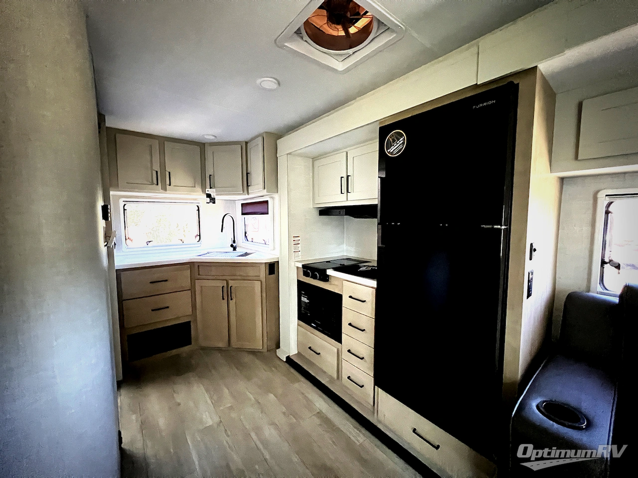 2026 Ember Touring Edition 2300MLL Photo 8