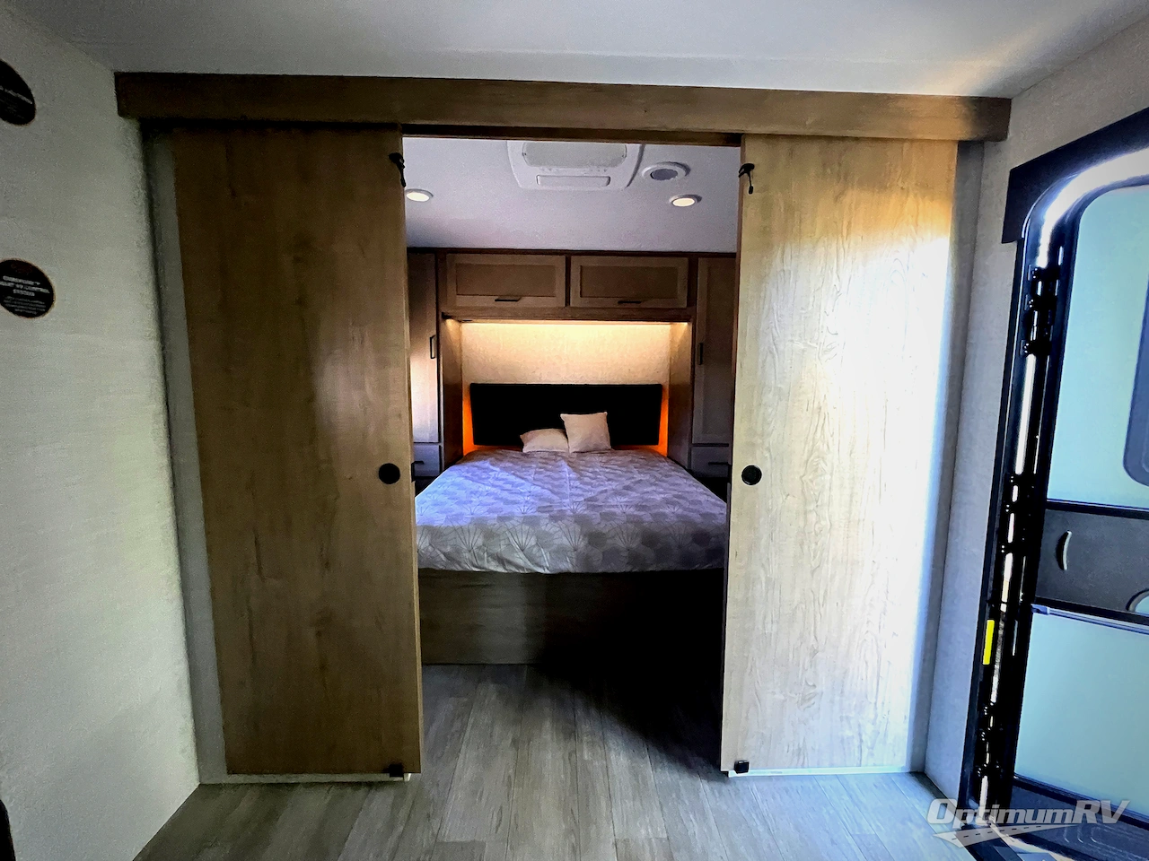 2026 Ember Touring Edition 2300MLL Photo 16