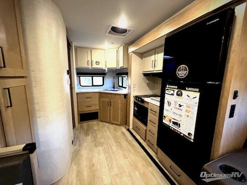 2026 Ember E-Series 22MLQ RV Photo 3