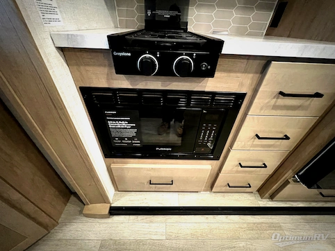 2026 Ember E-Series 22MLQ RV Photo 4