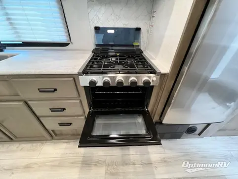 2022 Forest River Surveyor Legend 252RBLE RV Photo 4