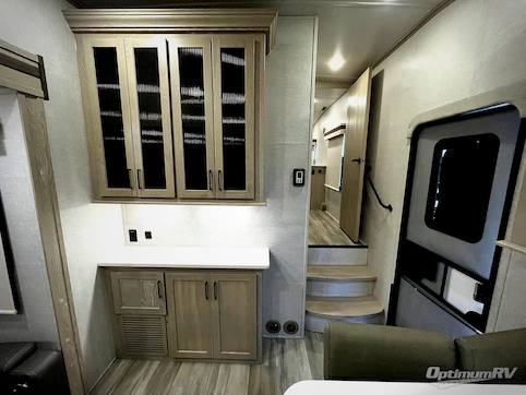 2022 Forest River Rockwood Ultra Lite 2442BS RV Photo 2