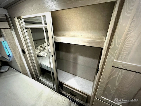 2022 Forest River Rockwood Ultra Lite 2442BS RV Photo 4