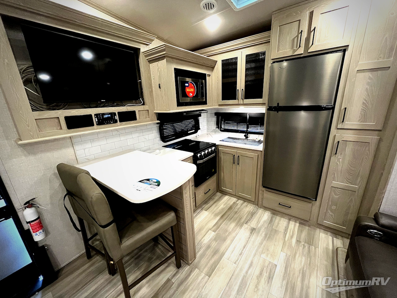 2022 Forest River Rockwood Ultra Lite 2442BS Photo 5