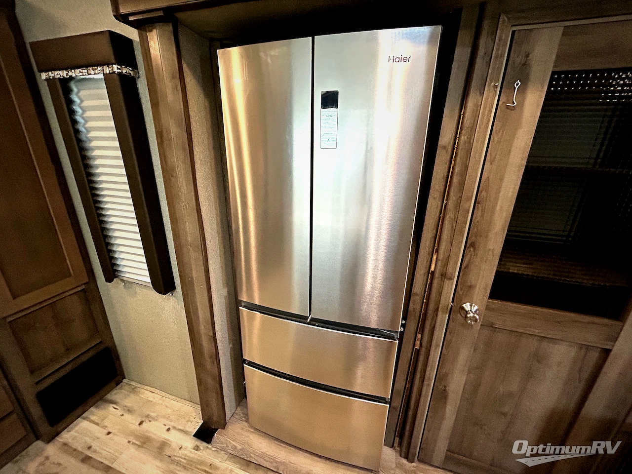 2018 Keystone Sprinter 3551FWMLS Photo 16