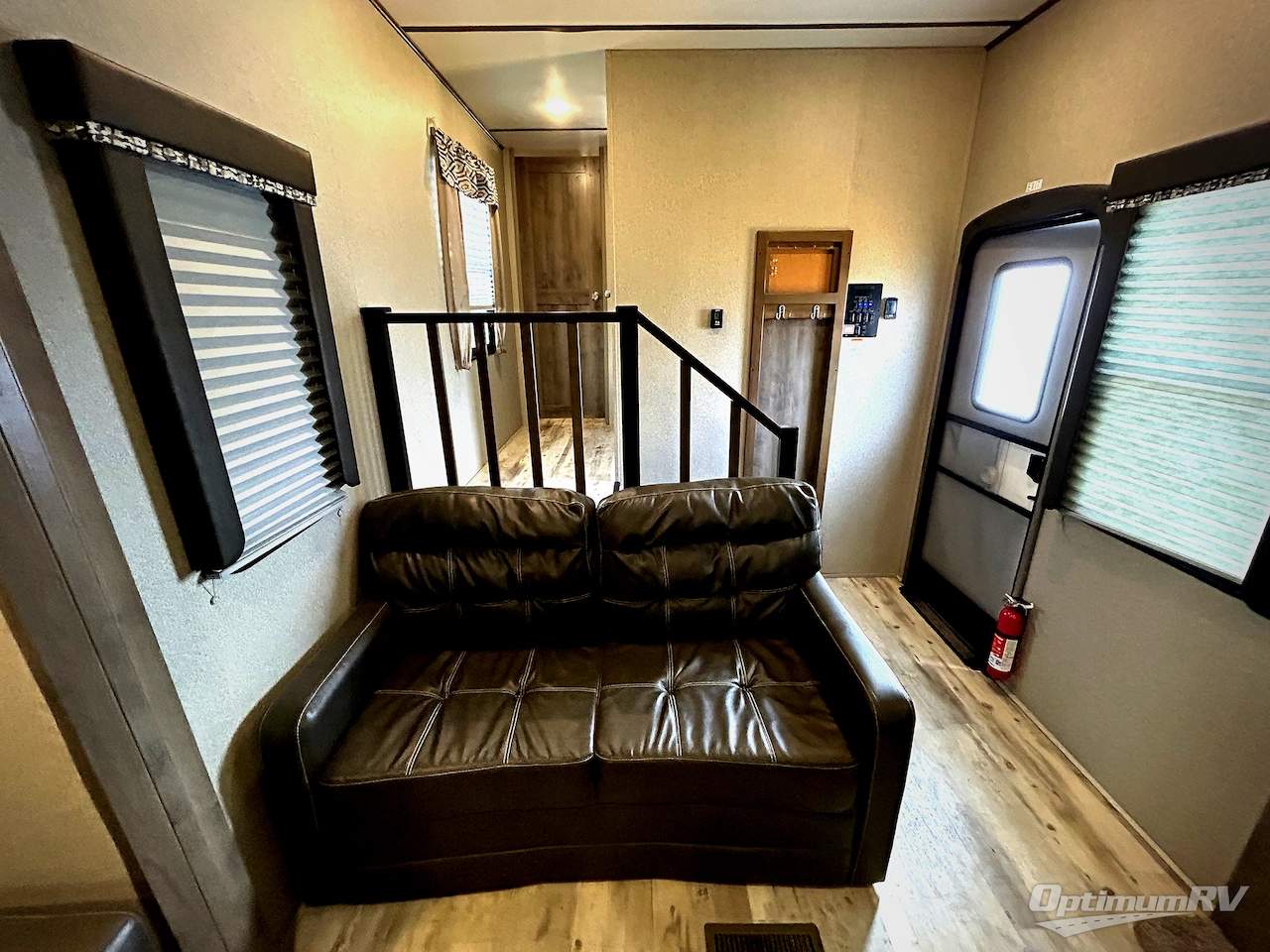2018 Keystone Sprinter 3551FWMLS Photo 21