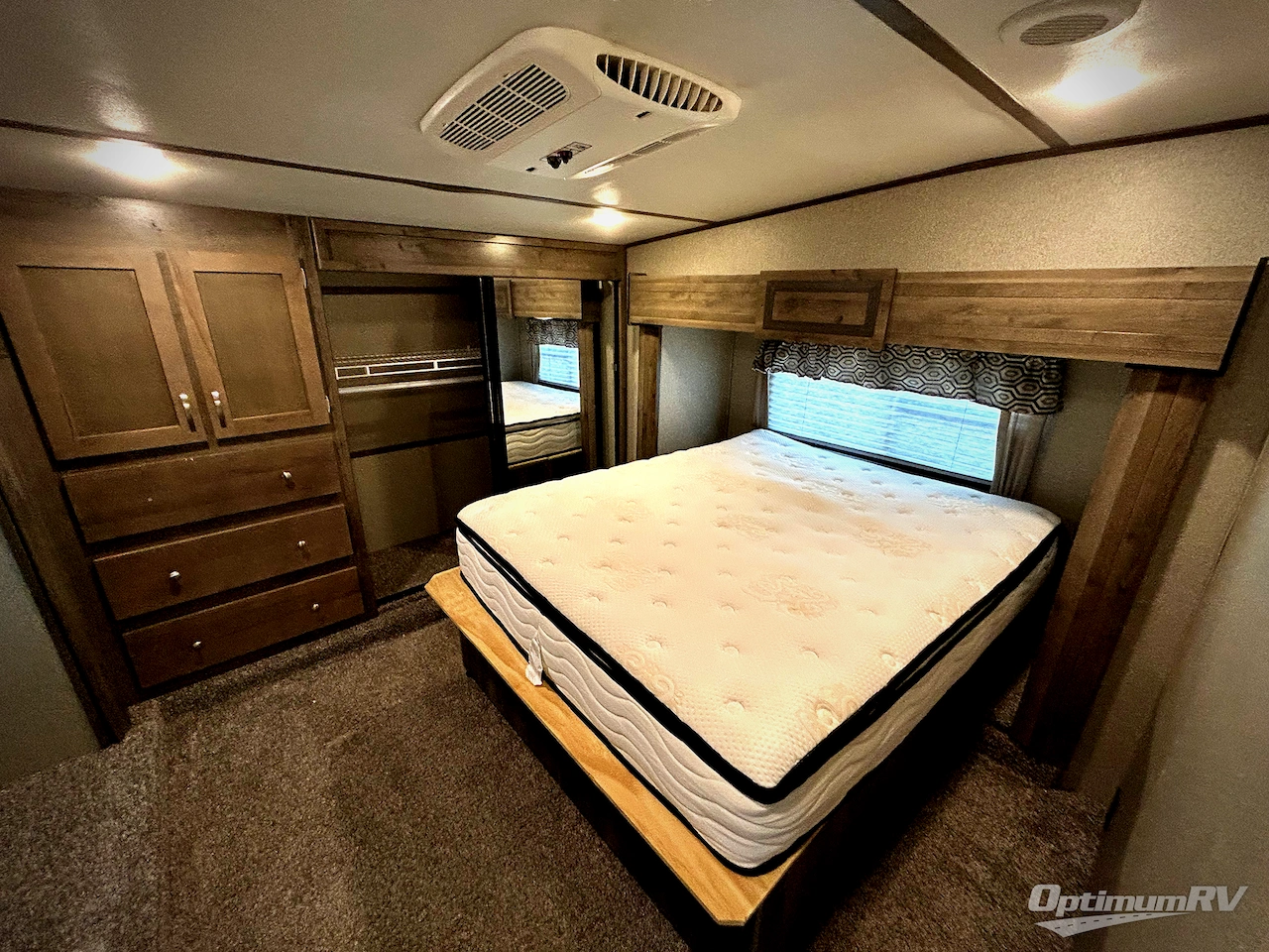 2018 Keystone Sprinter 3551FWMLS Photo 24