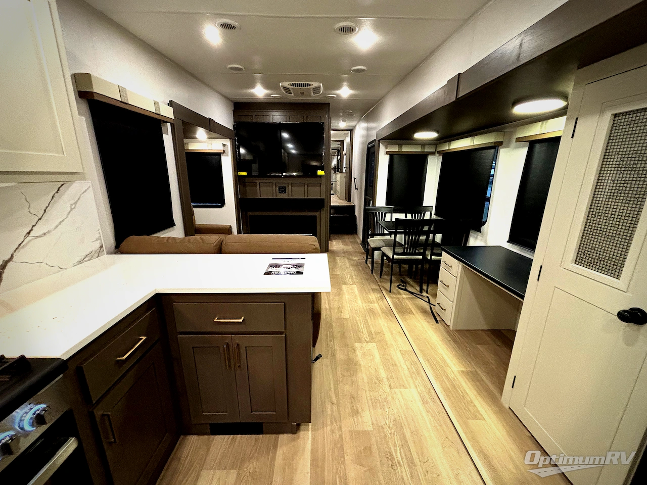 2026 East To West Tandara 388LR Photo 5