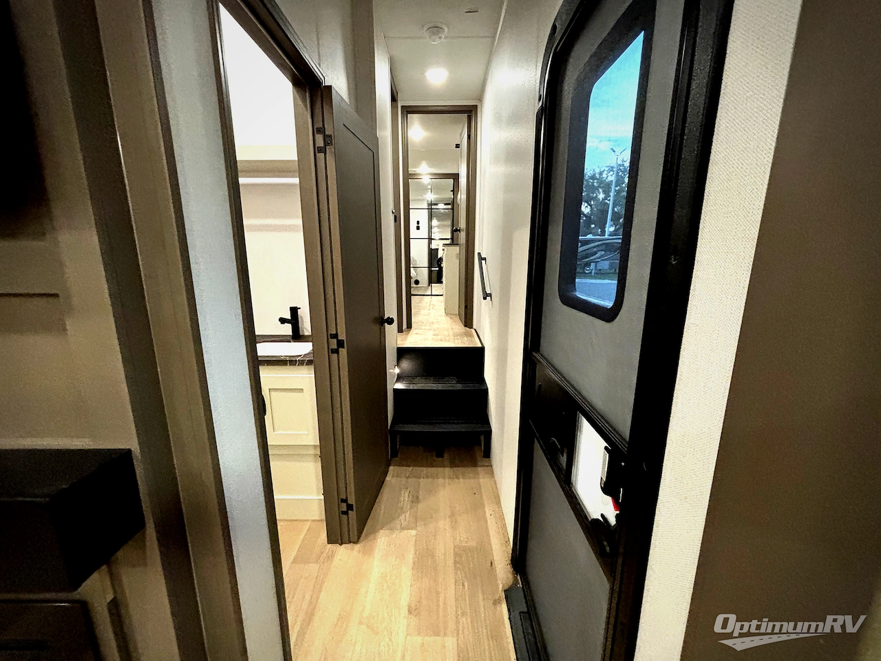 2026 East To West Tandara 388LR Photo 7