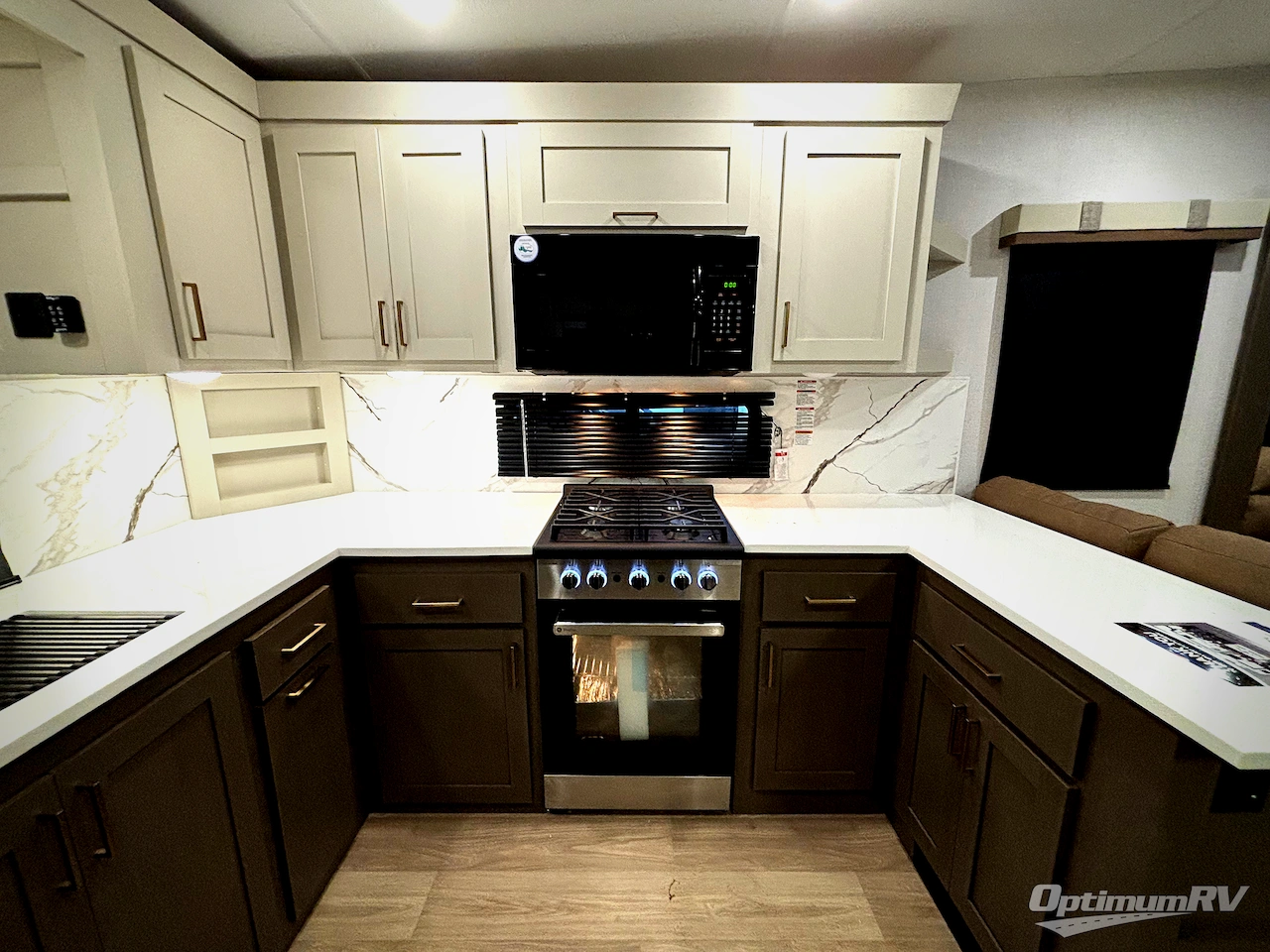 2026 East To West Tandara 388LR Photo 21