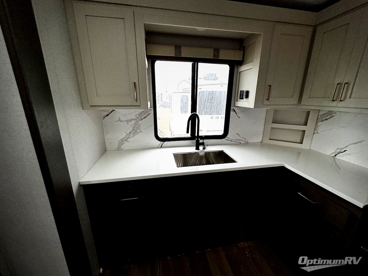 2026 East To West Tandara 388LR Photo 16