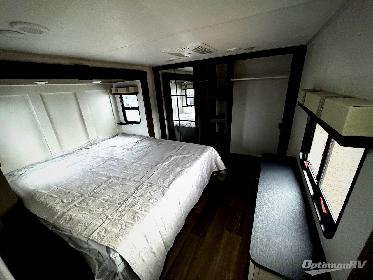 2026 East To West Tandara 388LR Photo 24