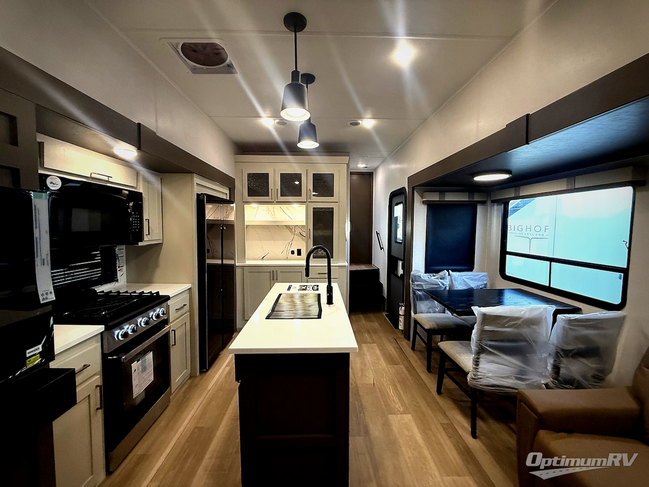 2026 East To West Tandara 389DS Photo 5