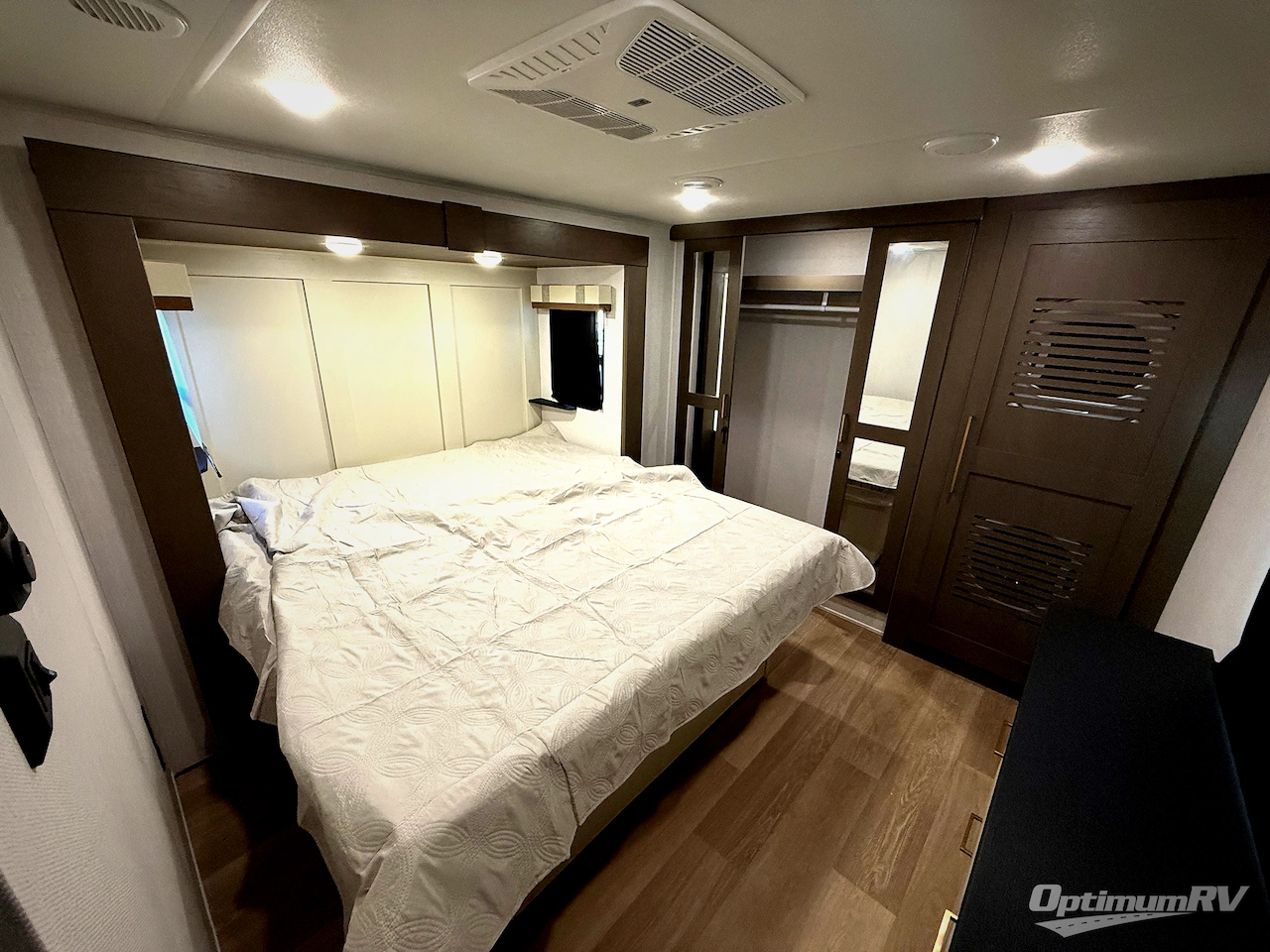 2026 East To West Tandara 389DS Photo 27