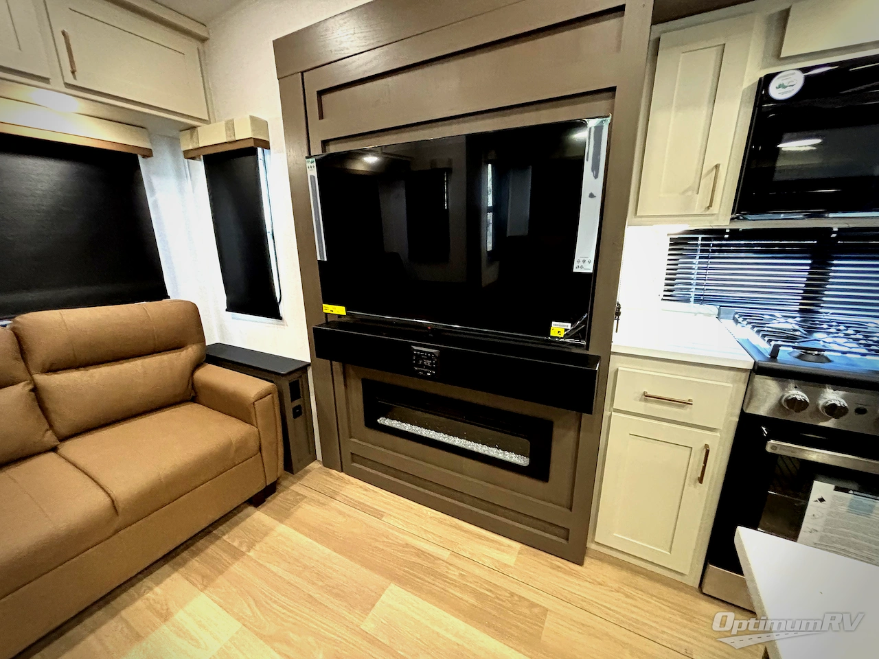 2026 East To West Tandara 295RL Photo 19