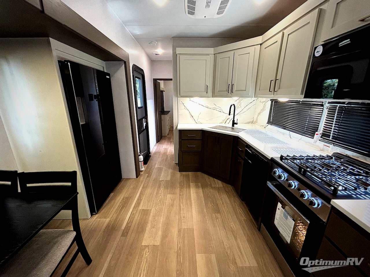 2026 East To West Tandara 390FL Photo 3