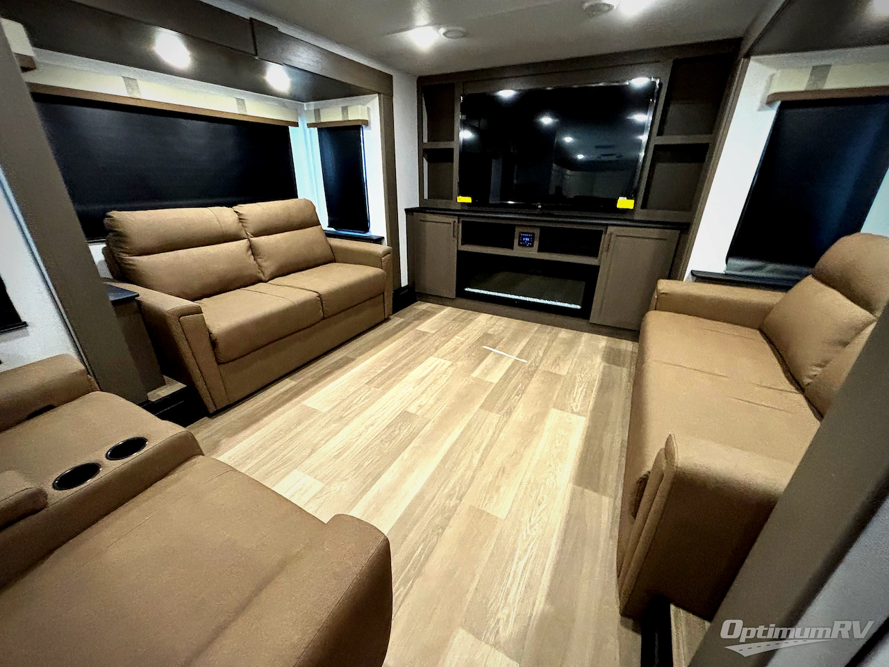 2026 East To West Tandara 390FL Photo 7