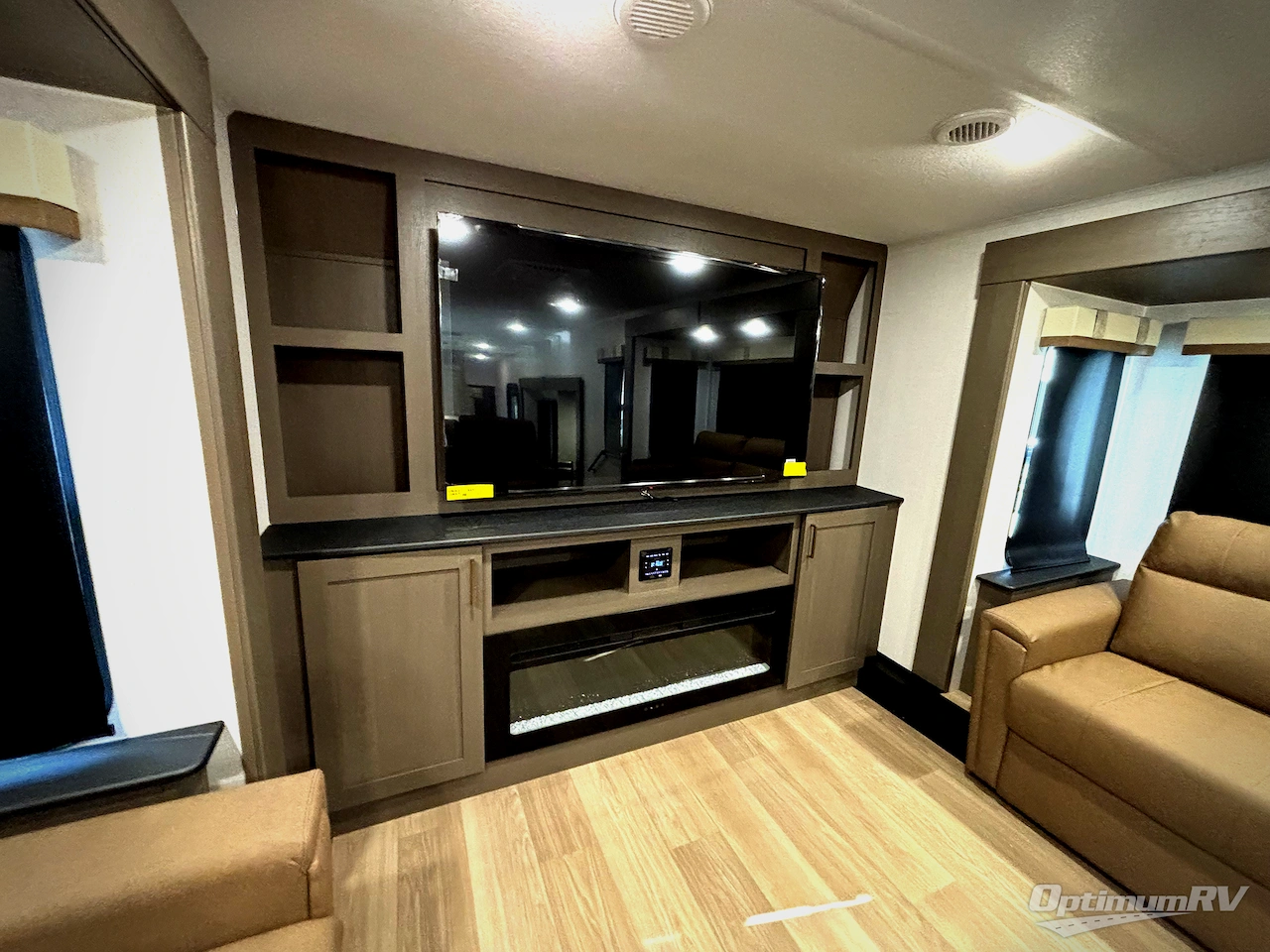 2026 East To West Tandara 390FL Photo 9