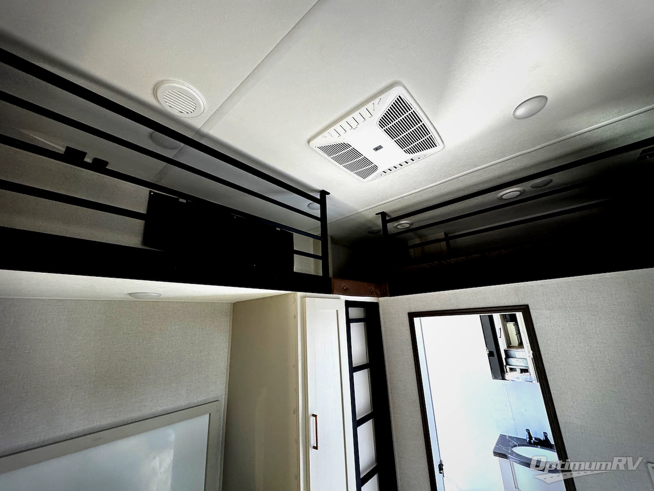 2026 East To West Tandara 389DS Photo 15