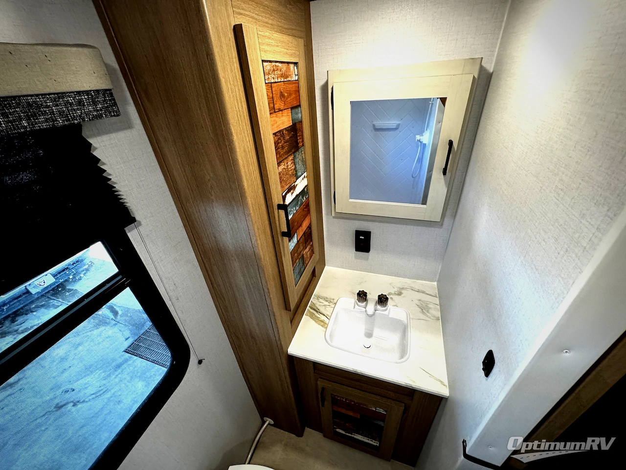 2026 Dutchmen Aspen Trail 38DS Photo 3