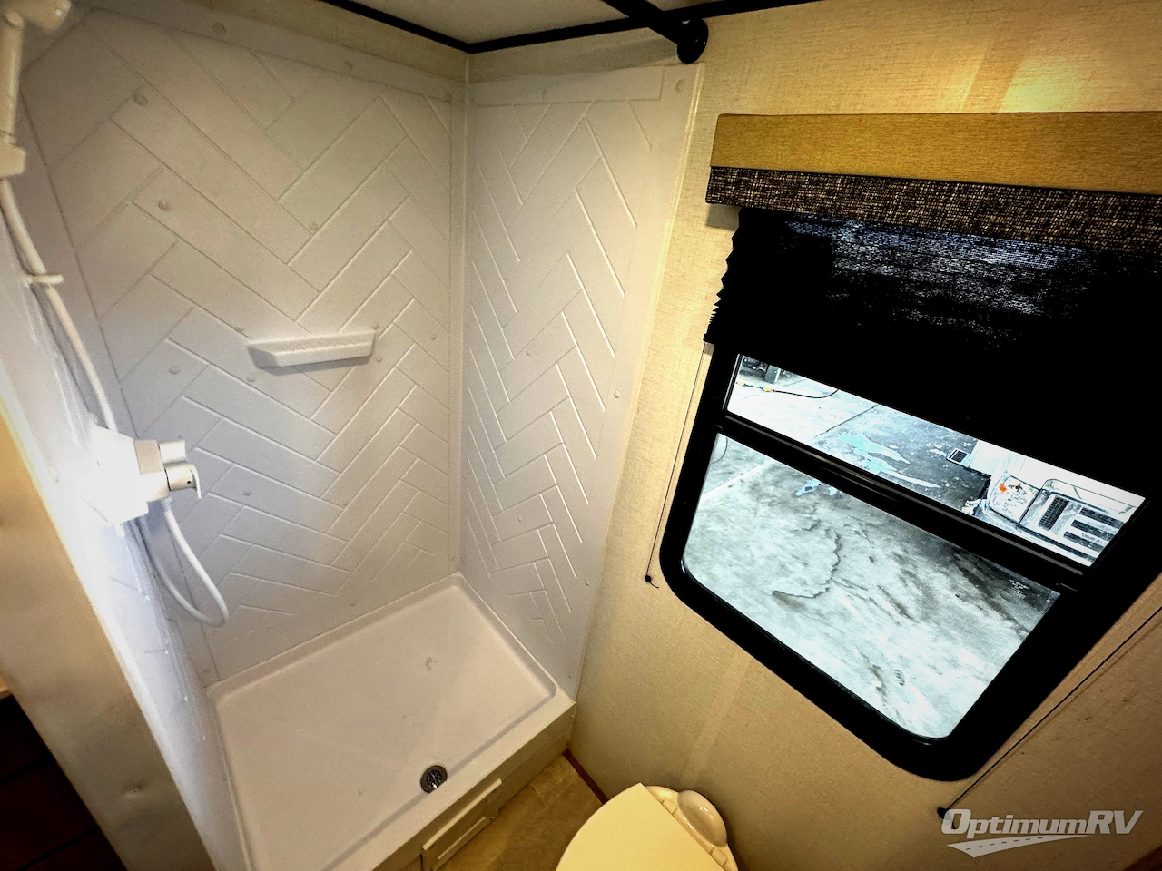 2026 Dutchmen Aspen Trail 38DS Photo 4