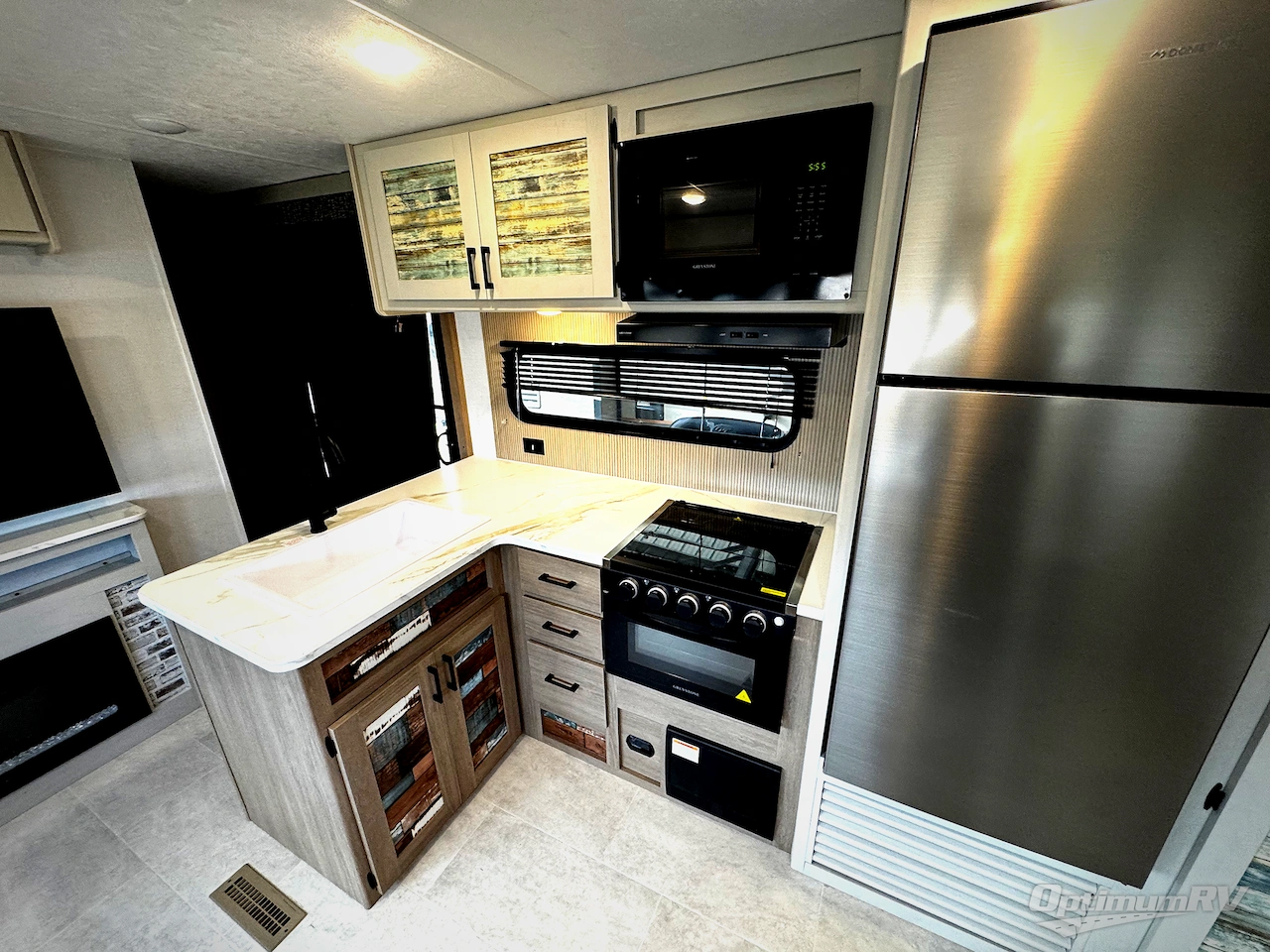 2026 Dutchmen Aspen Trail 38DS Photo 7