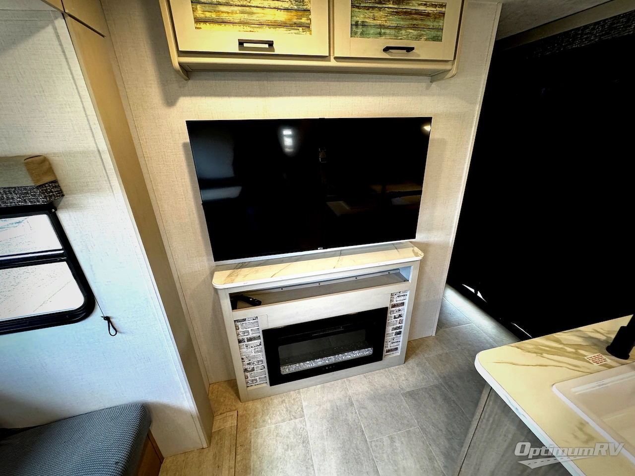 2026 Dutchmen Aspen Trail 38DS Photo 13