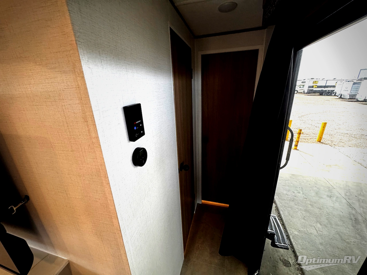 2026 Dutchmen Aspen Trail 38DS Photo 16