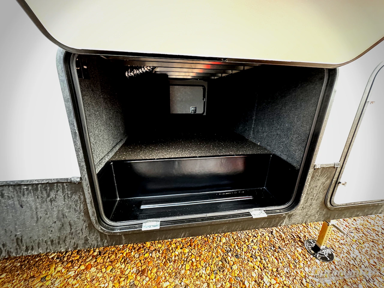 2026 East To West Tandara 389DS Photo 22