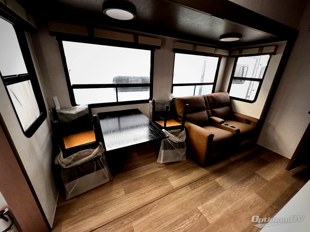 2026 East To West Tandara 389DS Photo 6