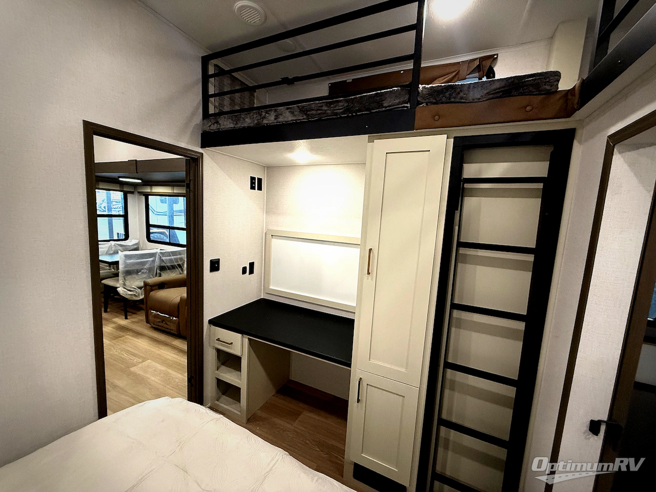 2026 East To West Tandara 389DS Photo 15