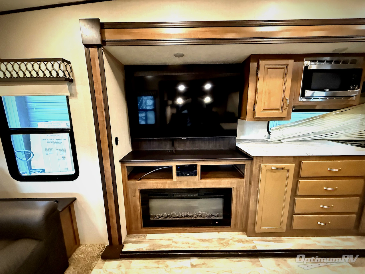 2021 Coachmen Chaparral Lite 30RLS Photo 8