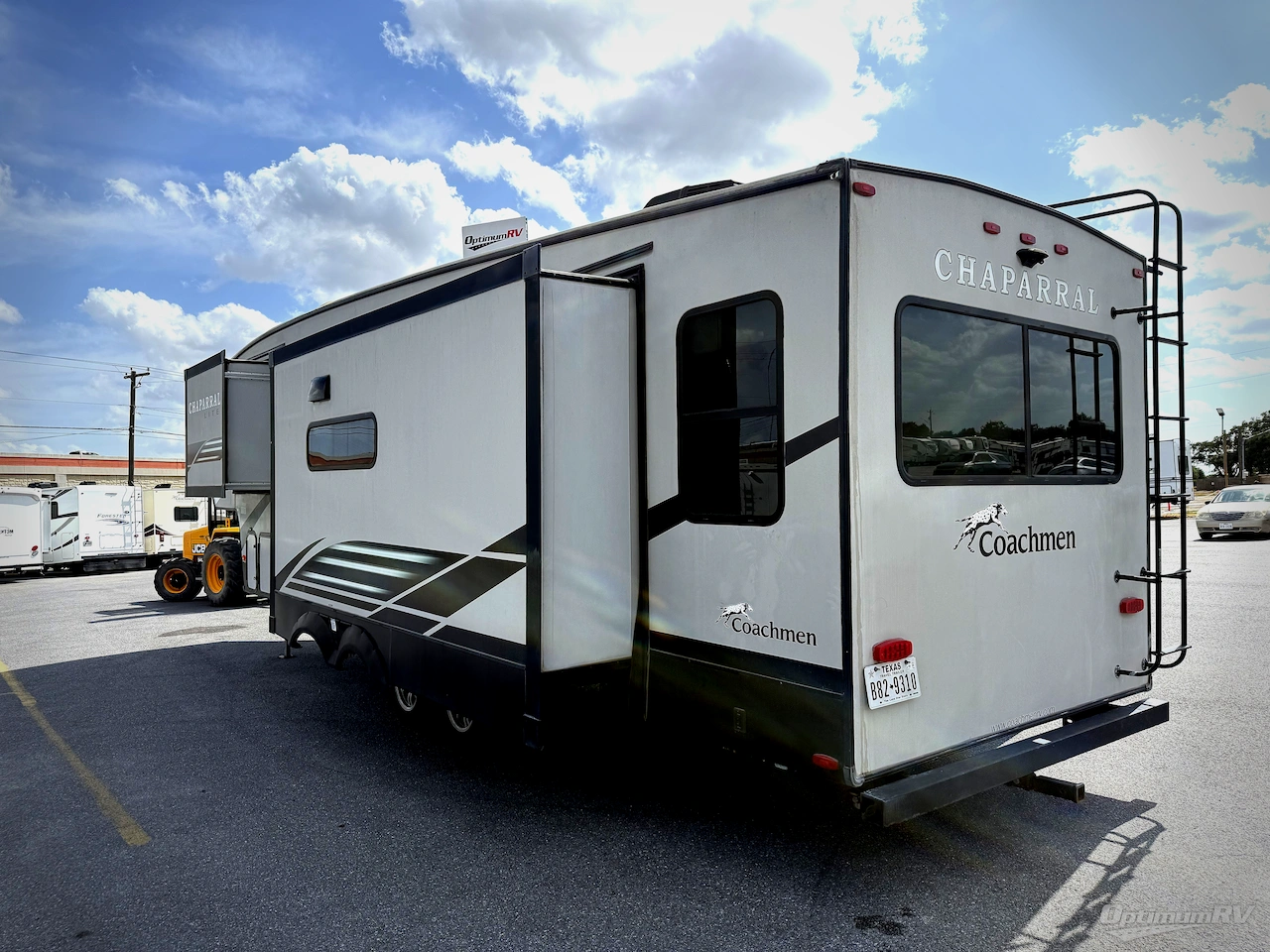 2021 Coachmen Chaparral Lite 30RLS Photo 3