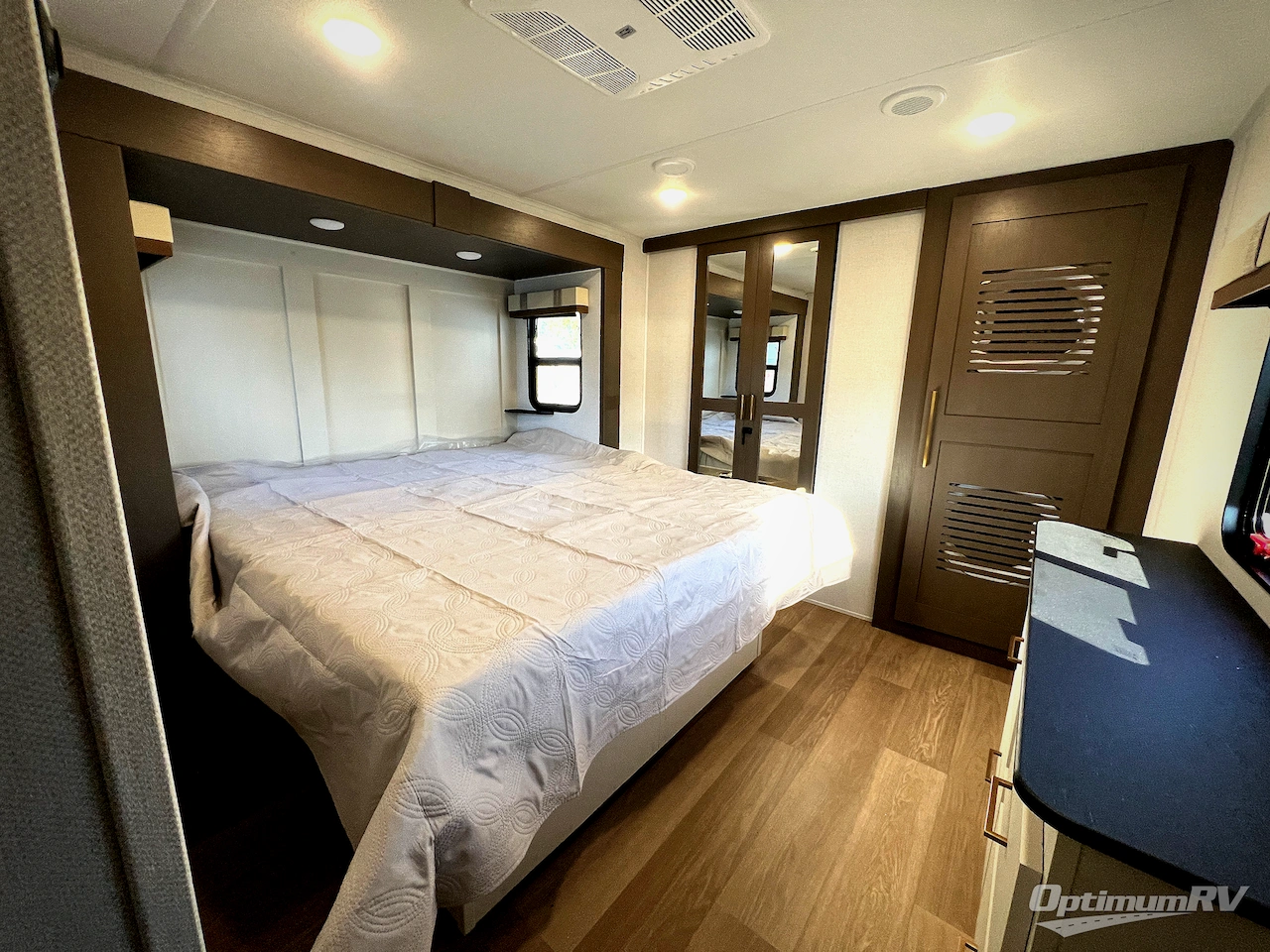 2026 East To West Tandara 389DS Photo 15