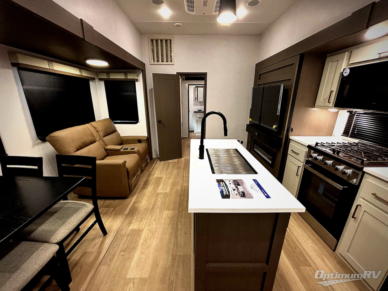 2026 East To West Tandara 389DS Photo 3