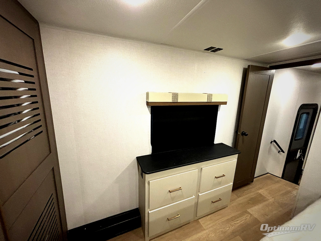 2026 East To West Tandara 389DS Photo 11