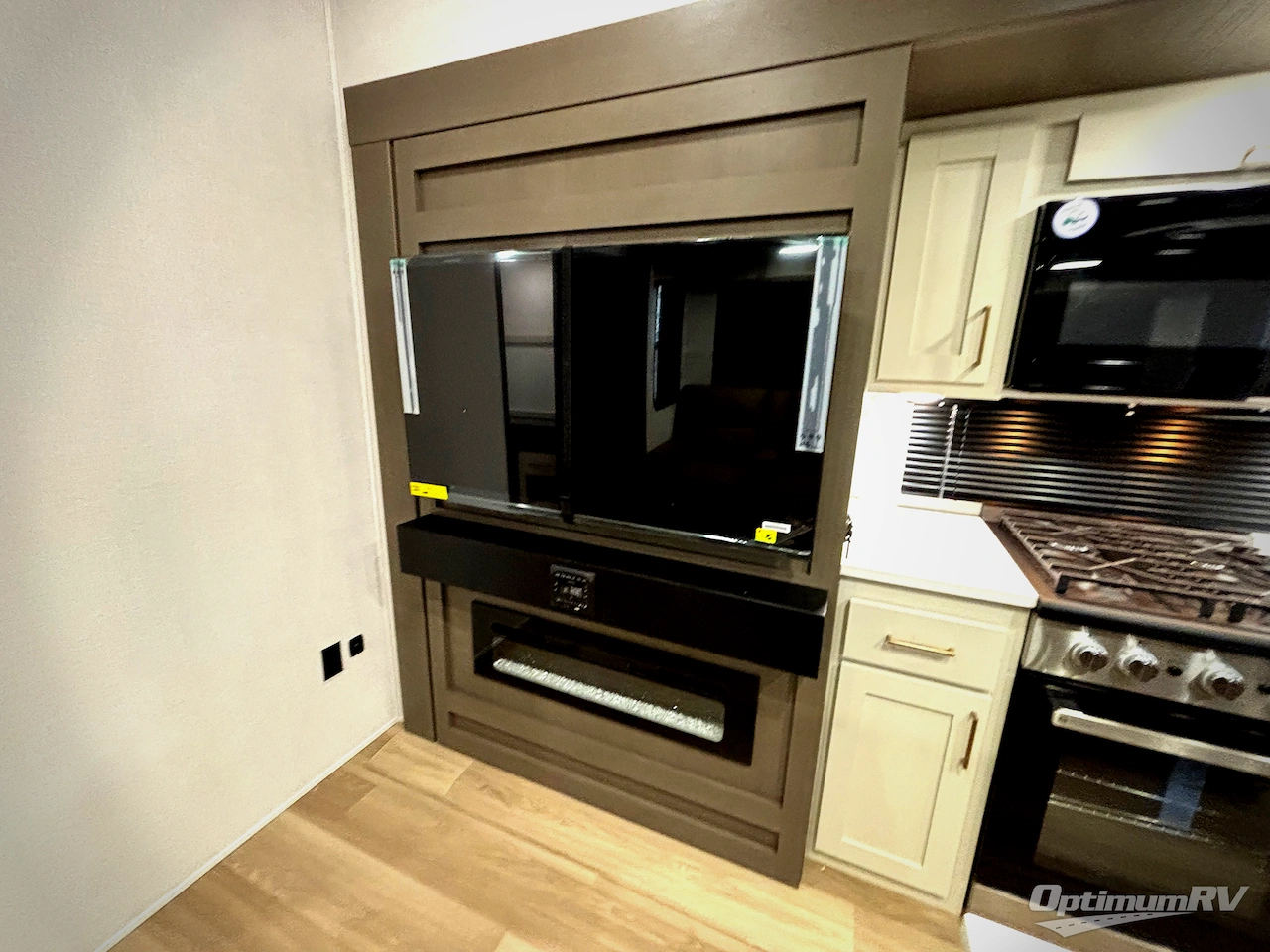 2026 East To West Tandara 389DS Photo 18