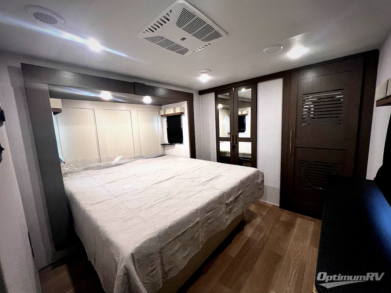 2026 East To West Tandara 389DS Photo 34