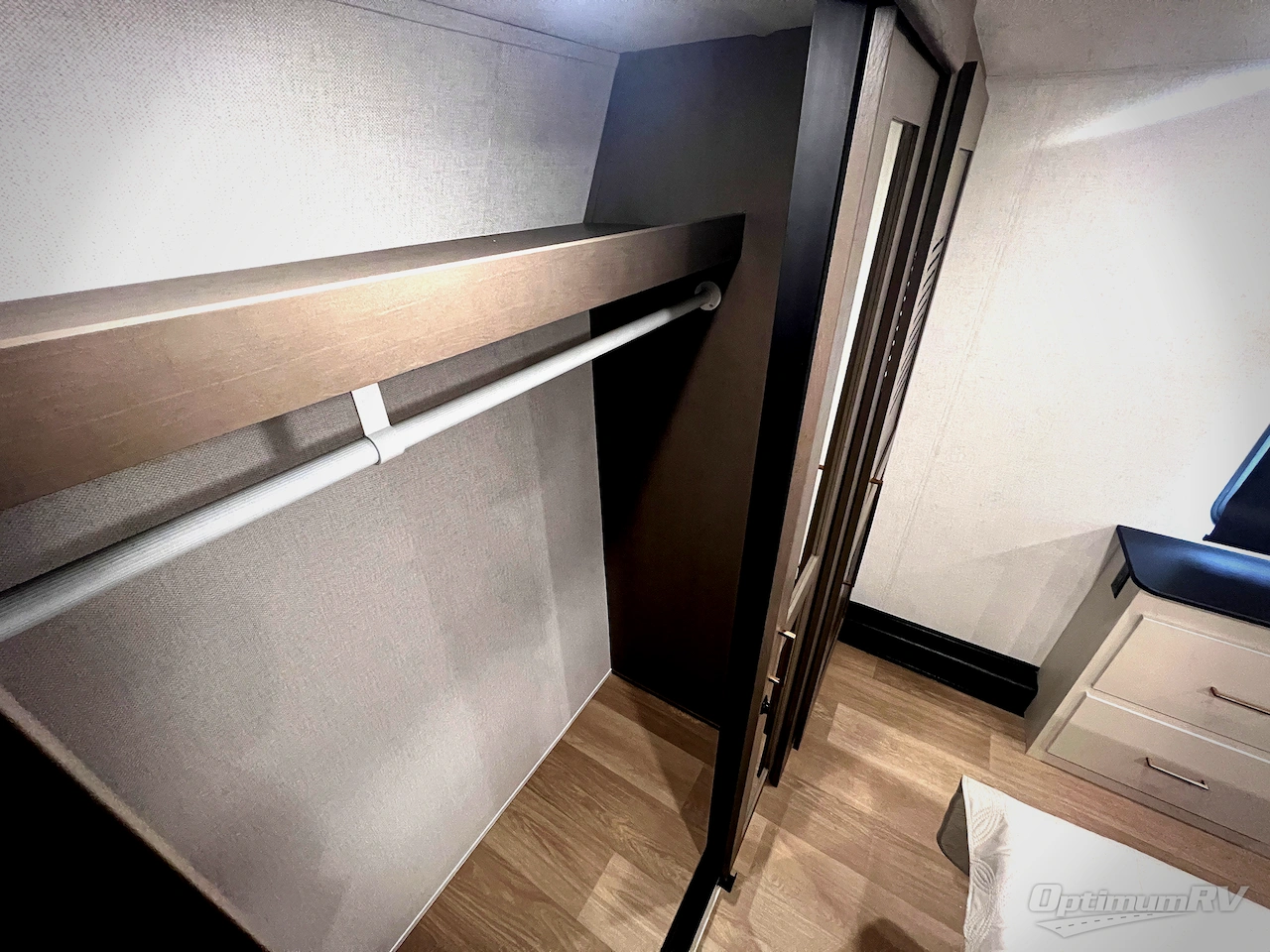 2026 East To West Tandara 389DS Photo 41