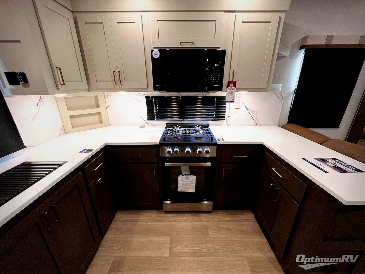 2026 East To West Tandara 388LR Photo 24