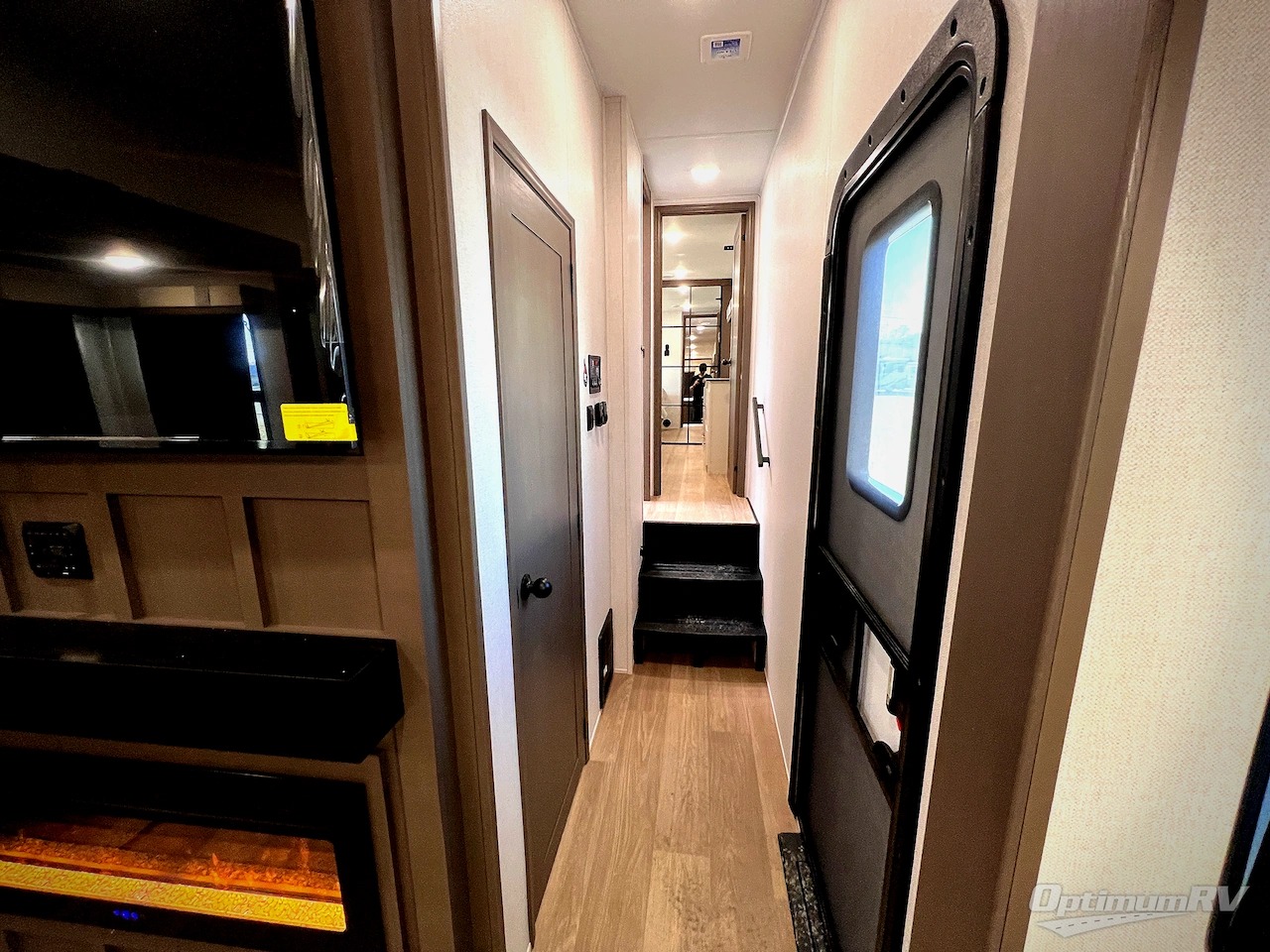 2026 East To West Tandara 388LR Photo 41