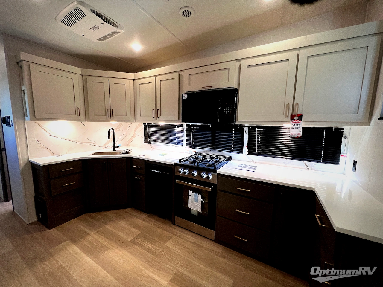 2026 East To West Tandara 390FL Photo 11