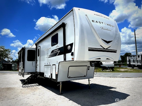 New 2027 East To West Tandara 295RL Featured Photo
