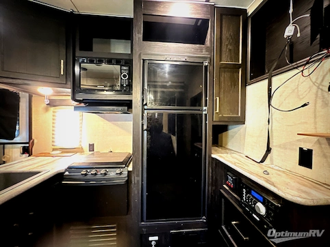 2017 Keystone Impact 29V RV Photo 3