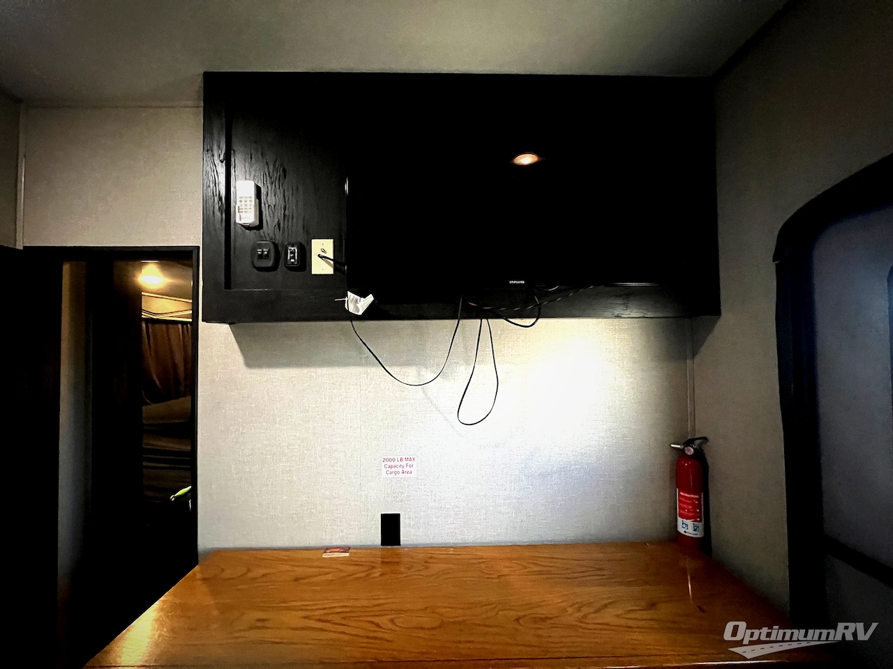 2017 Keystone Impact 29V Photo 11