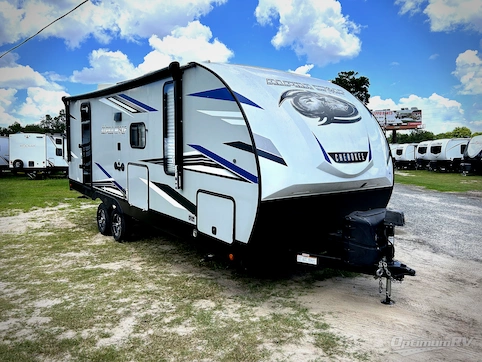 Used 2021 Forest River Cherokee Alpha Wolf 22SW-L Featured Photo