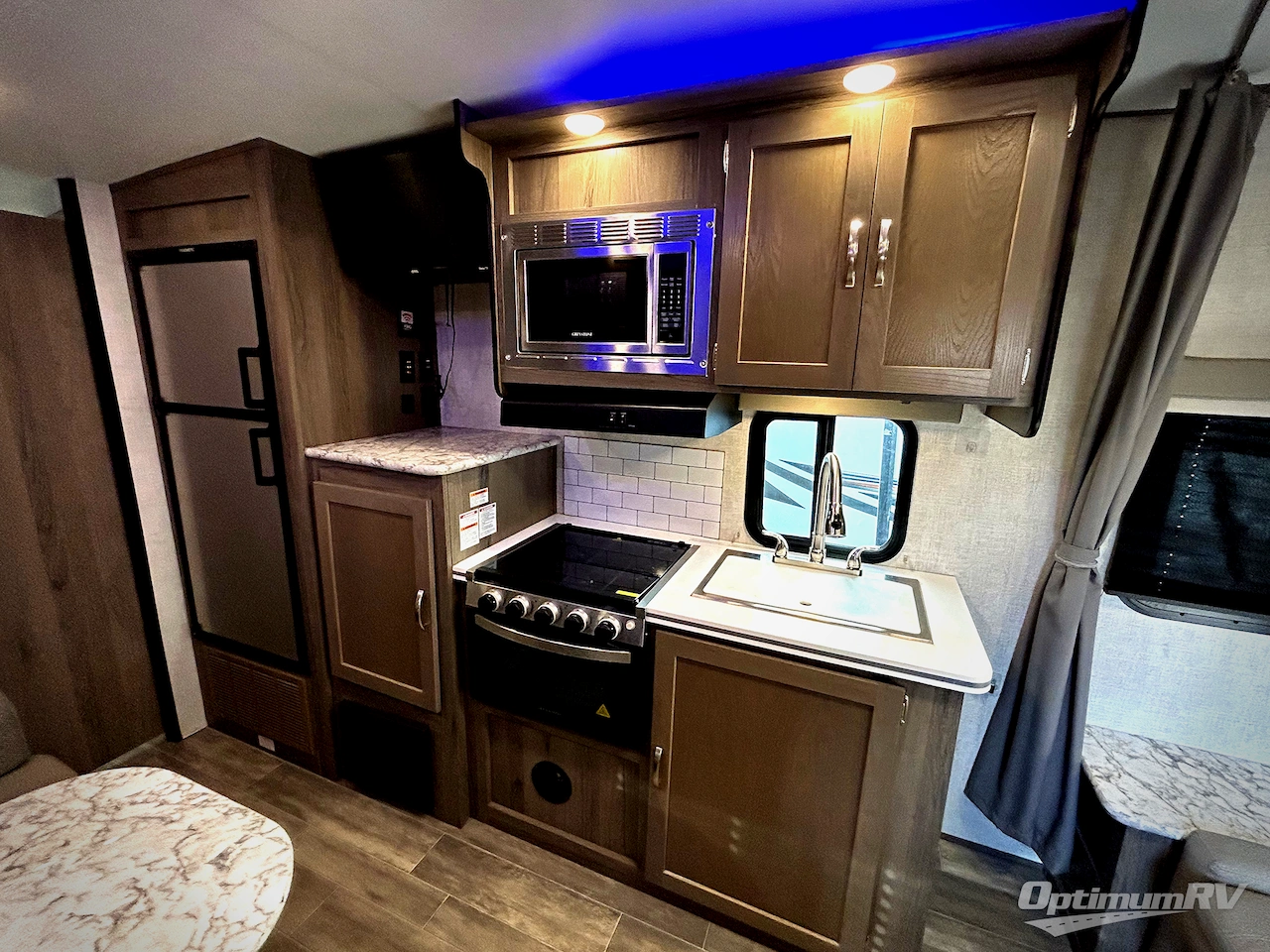 2022 Gulf Stream Vista Cruiser 19MBS Photo 5