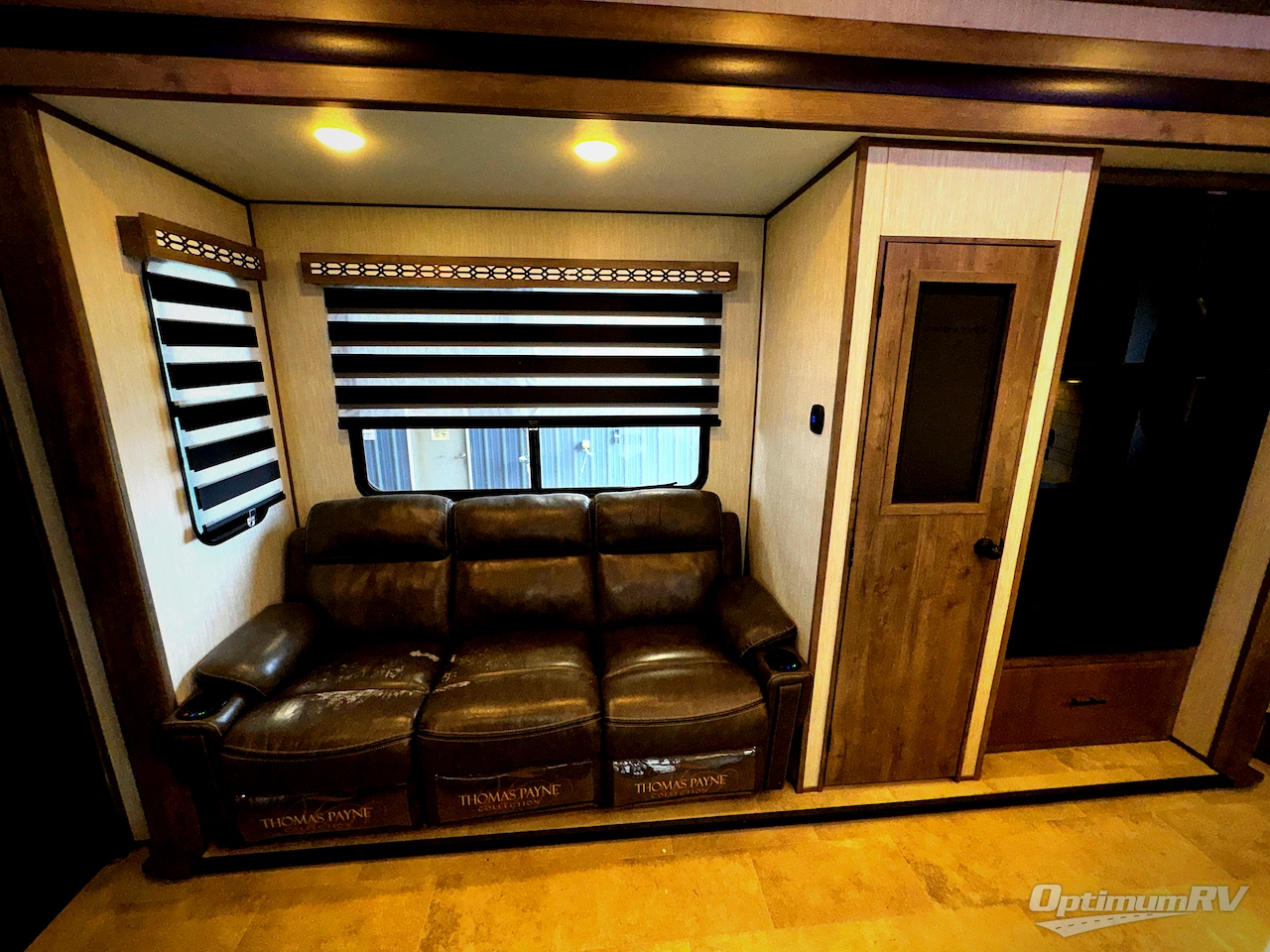 2021 Forest River Vengeance Rogue Armored VGF4007G2 Photo 3